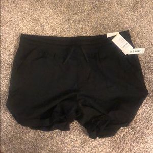 Black go dry athletic shorts